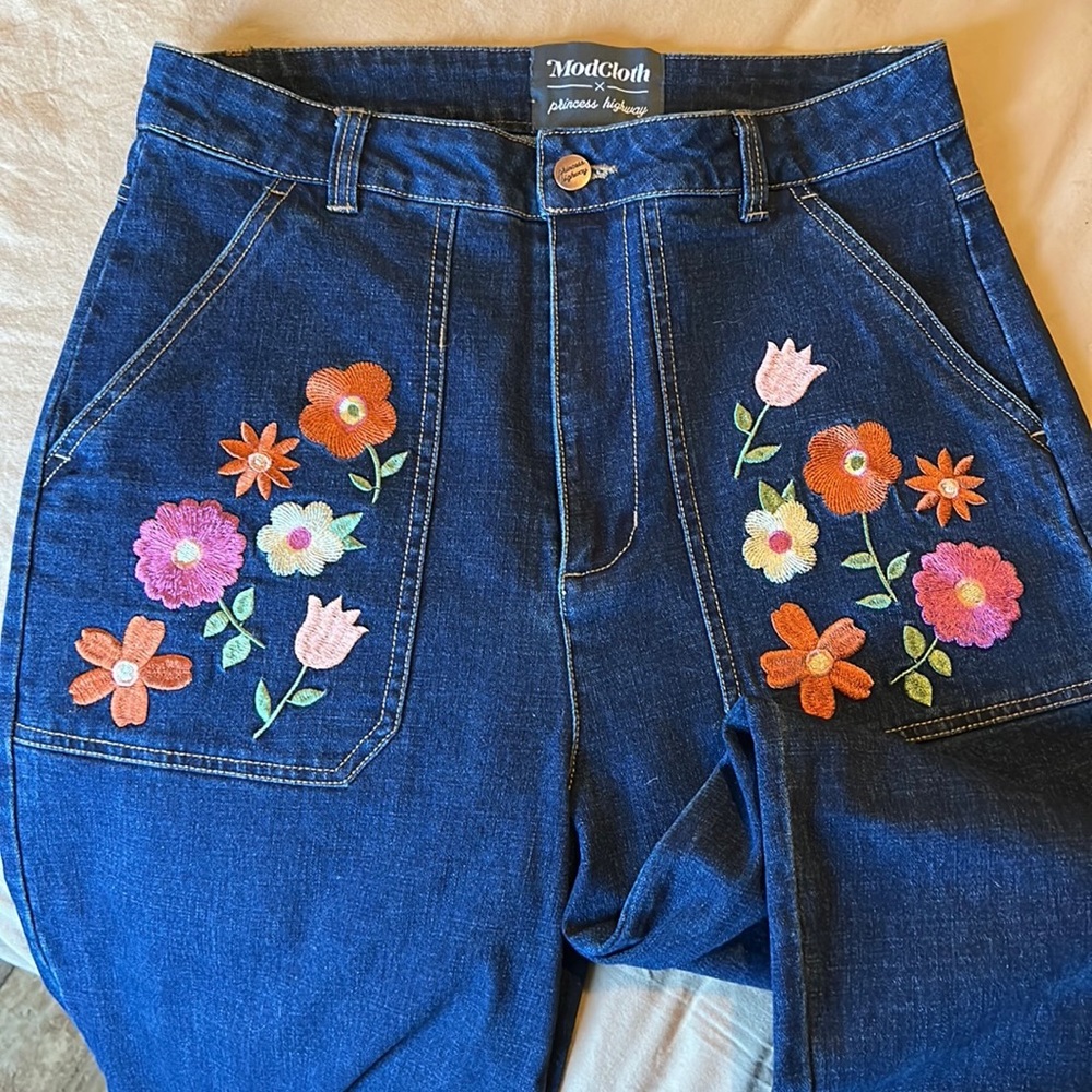 ModCloth x princess highway Embroidered Jeans